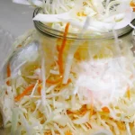 mennyi-so-szukseges-a-kaposzta-savanyitasakor-3-literes-uvegenkent.webp.webp